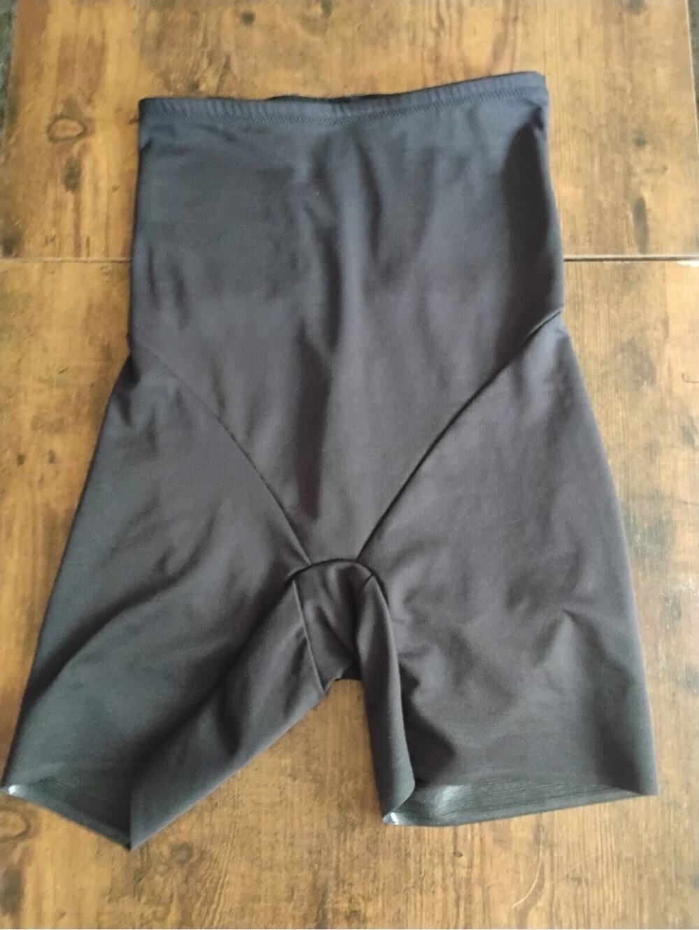 Cupid Women's Black High Waist Shaping Shorts Size Large